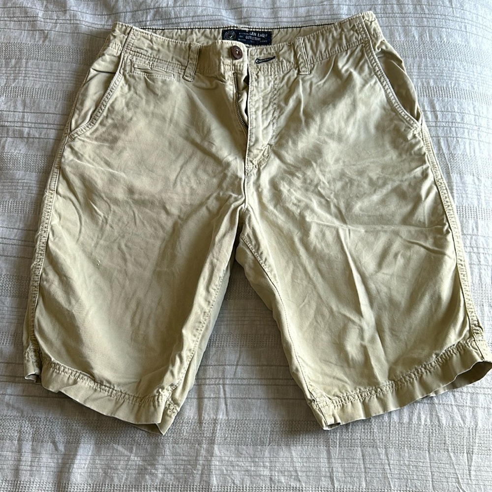 American Eagle Men’s Khaki Shorts